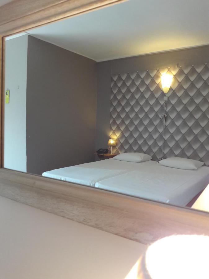 Hostellerie Beau Site Труа-Пон Экстерьер фото